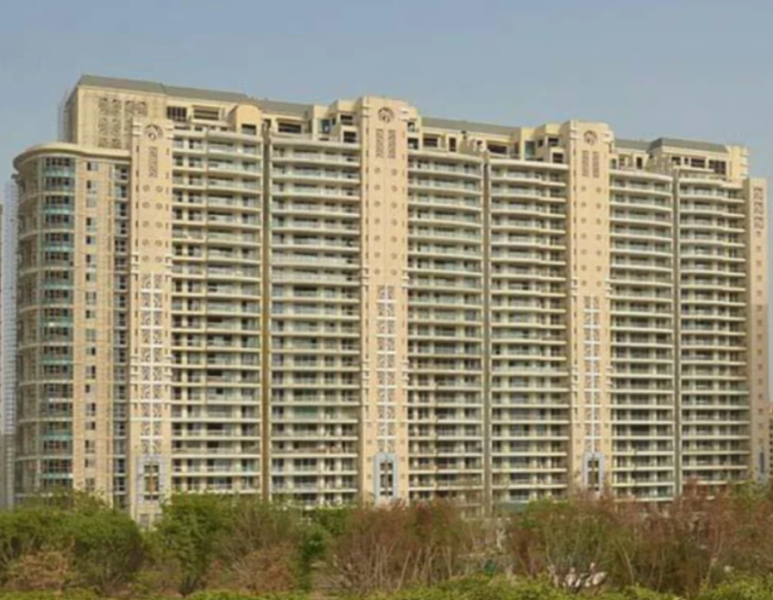 4, 5, 5.5 BHK Apartments at Golf Course Road