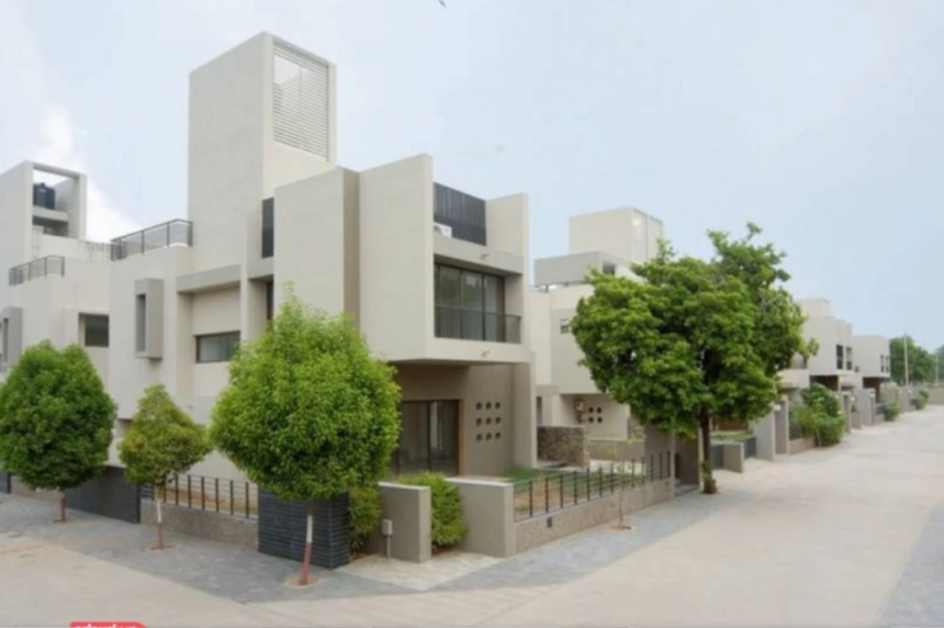 4 BHK Independent Houses and Villas in Ahmedabad